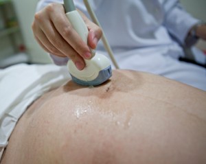 ultrasound on pregnant woman
